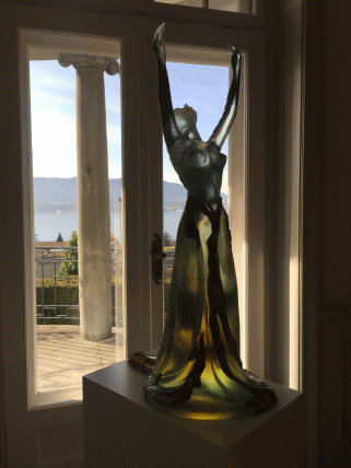 "Element Wasser" von Annemarie Waibel in der Villa Meier Severini Zollikon