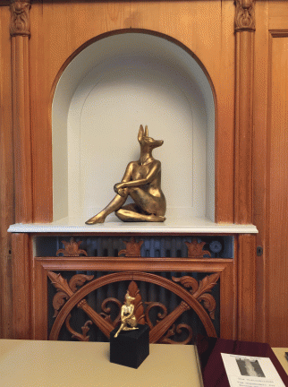 "Anuba" von Annemarie Waibel in der Villa Meier Severini Zollikon