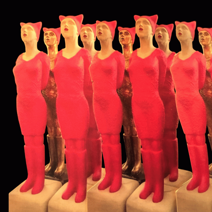 10 Lebensgrosse Pussyhats. Skulpturen von Annemarie Waibel
